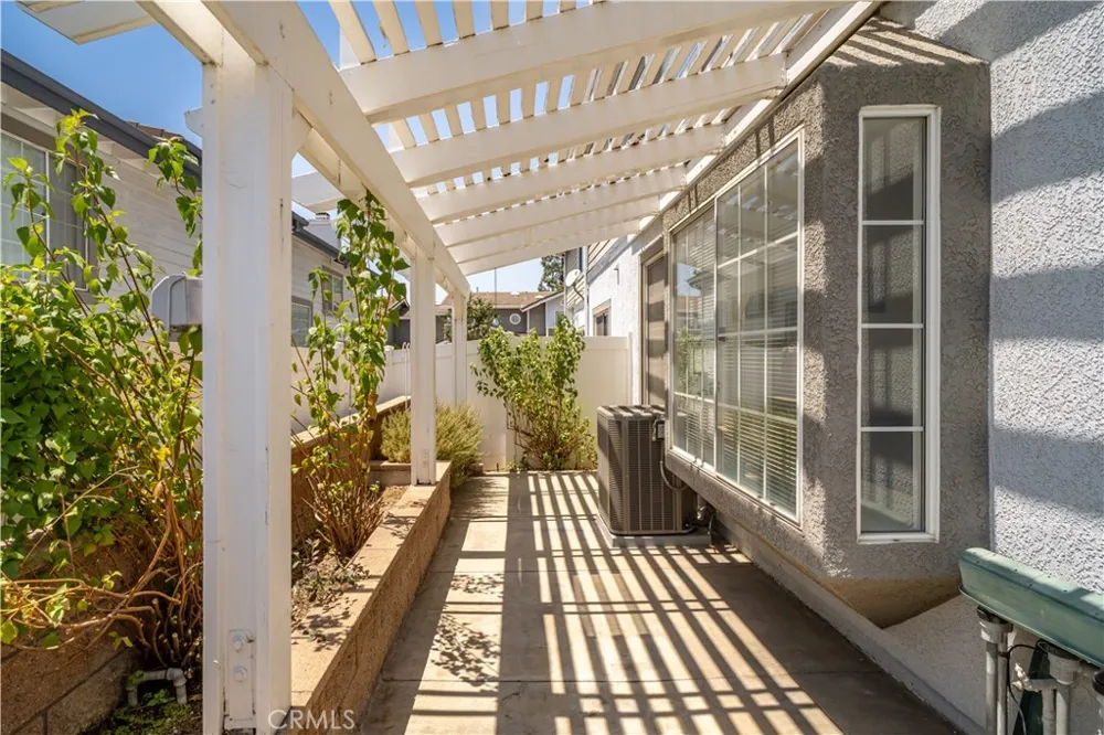1064 Brookfield Place Glendora, CA 91741