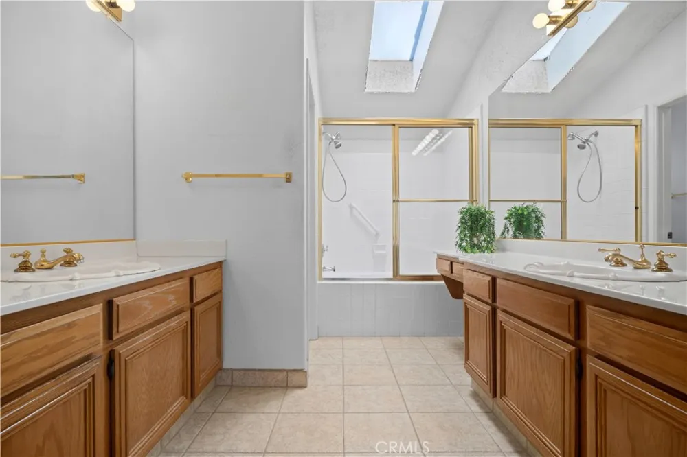 1064 Brookfield Place Glendora, CA 91741