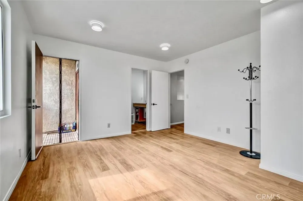 1121 252nd Street #5 Harbor City, CA 90710