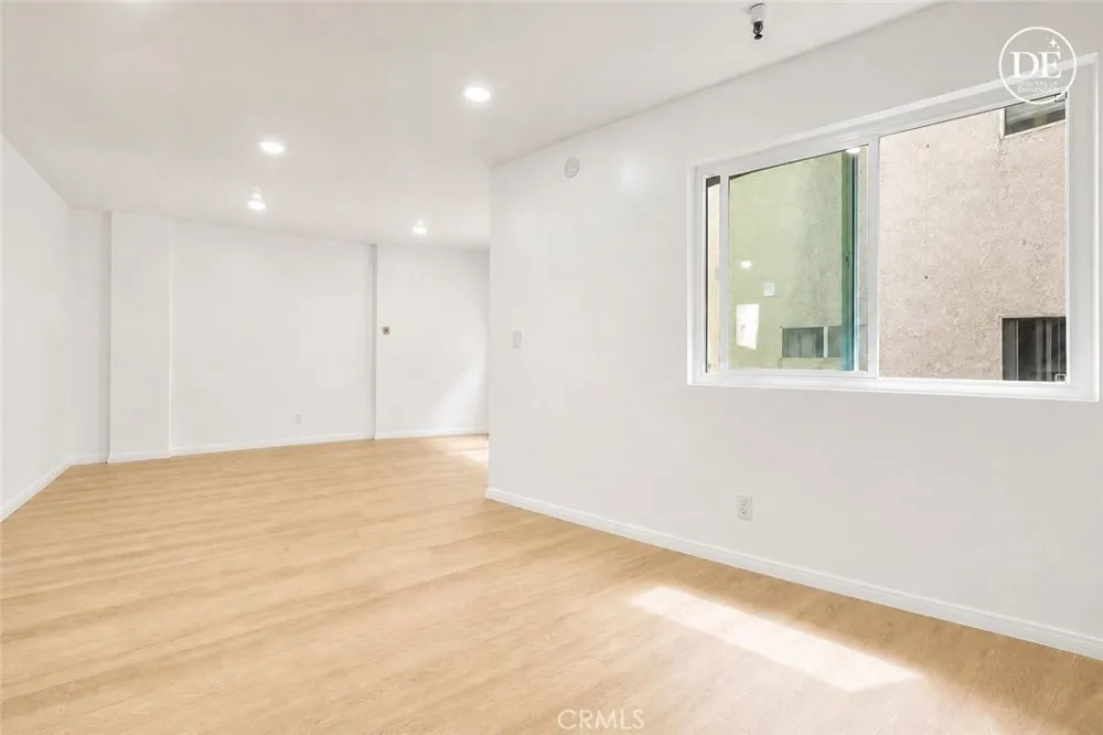1121 252nd Street #5 Harbor City, CA 90710