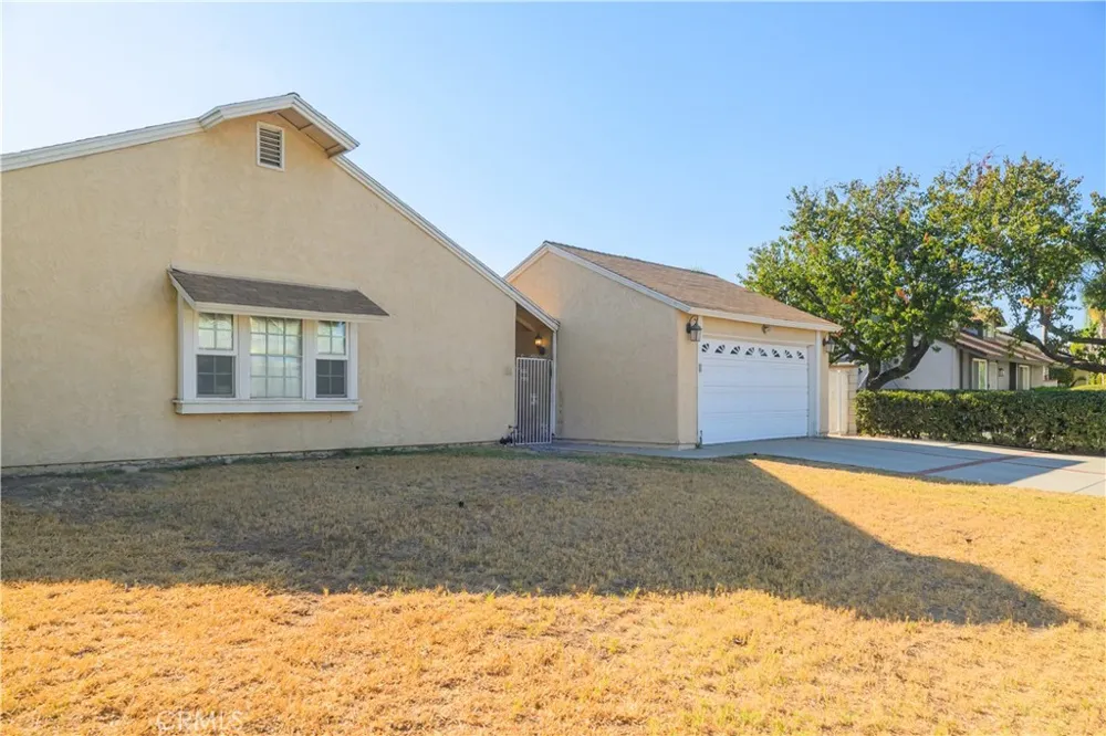 614 Aspen Rialto, CA 92376