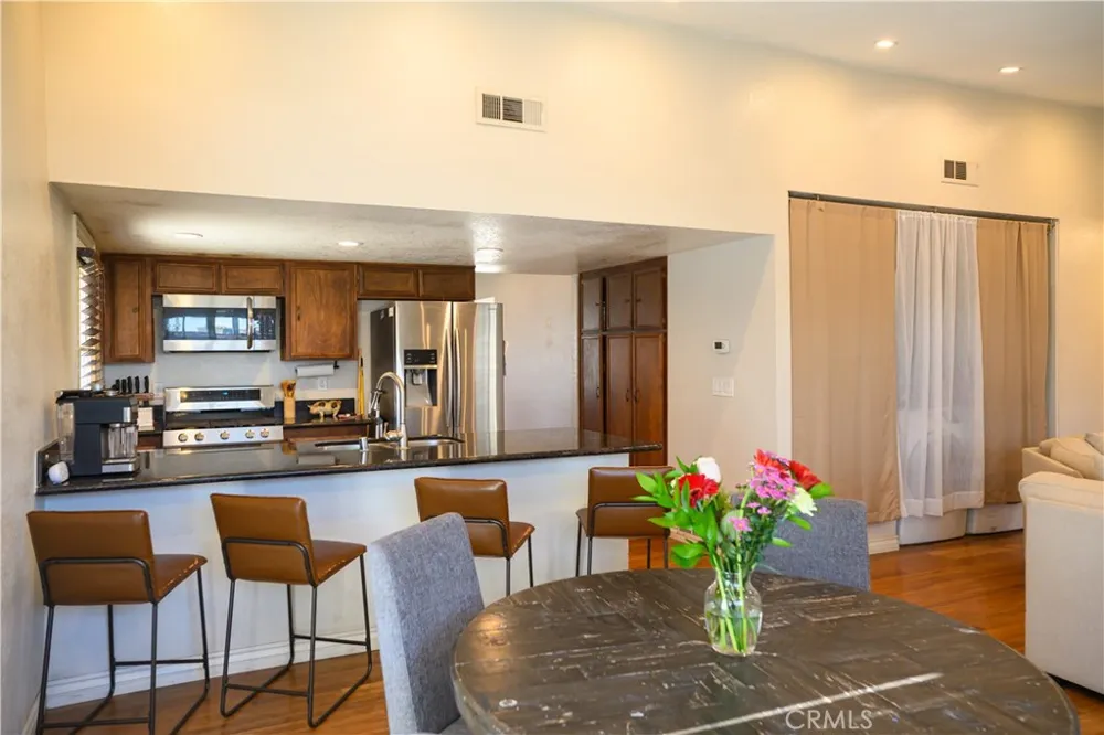 614 Aspen Rialto, CA 92376
