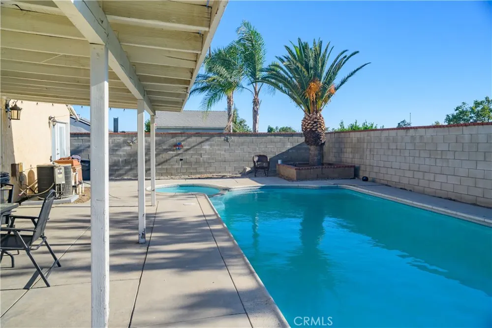 614 Aspen Rialto, CA 92376