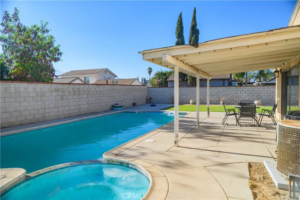 614 Aspen Rialto, CA 92376