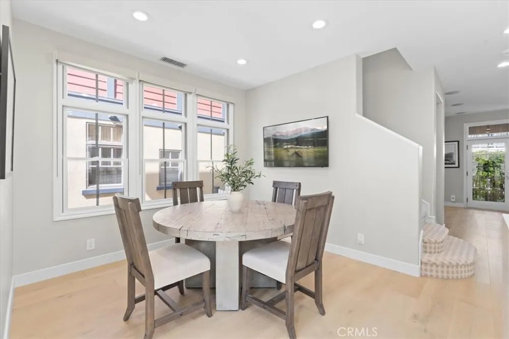 2534 Bungalow Place Corona del Mar, CA 92625