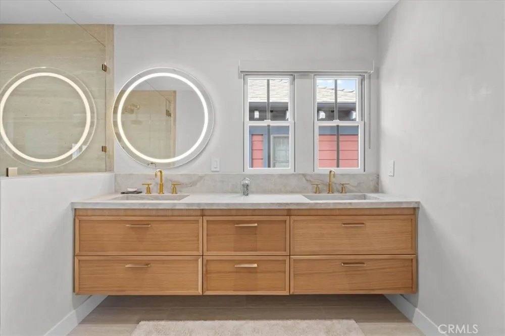 2534 Bungalow Place Corona del Mar, CA 92625
