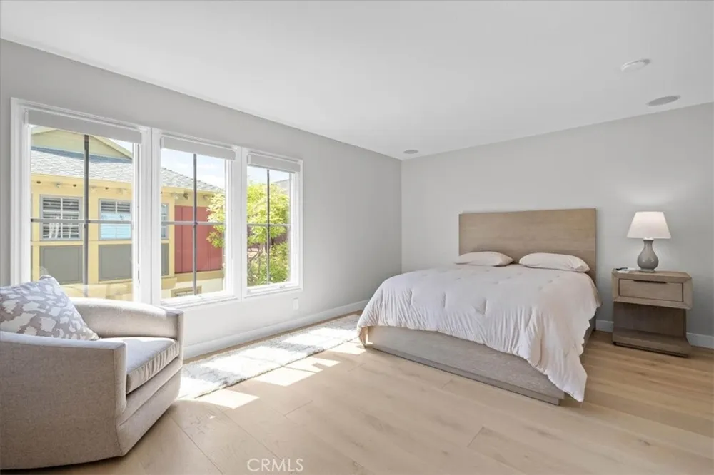 2534 Bungalow Place Corona del Mar, CA 92625