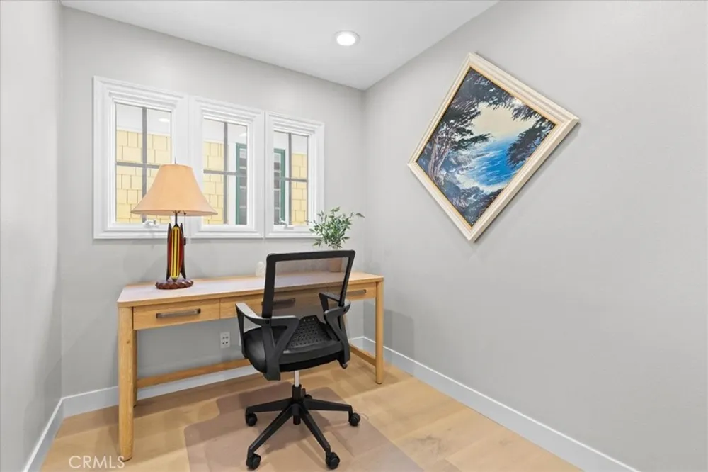 2534 Bungalow Place Corona del Mar, CA 92625