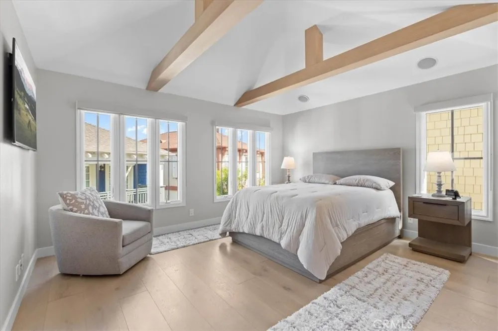 2534 Bungalow Place Corona del Mar, CA 92625