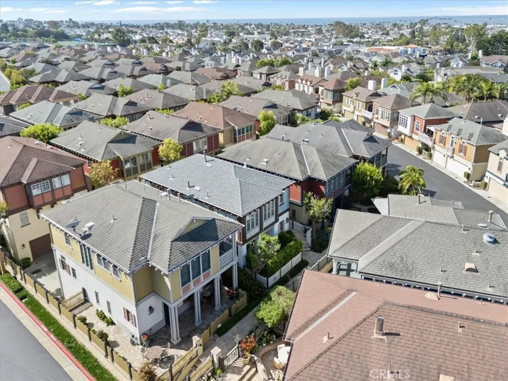 2534 Bungalow Place Corona del Mar, CA 92625