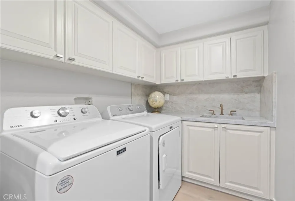 2534 Bungalow Place Corona del Mar, CA 92625