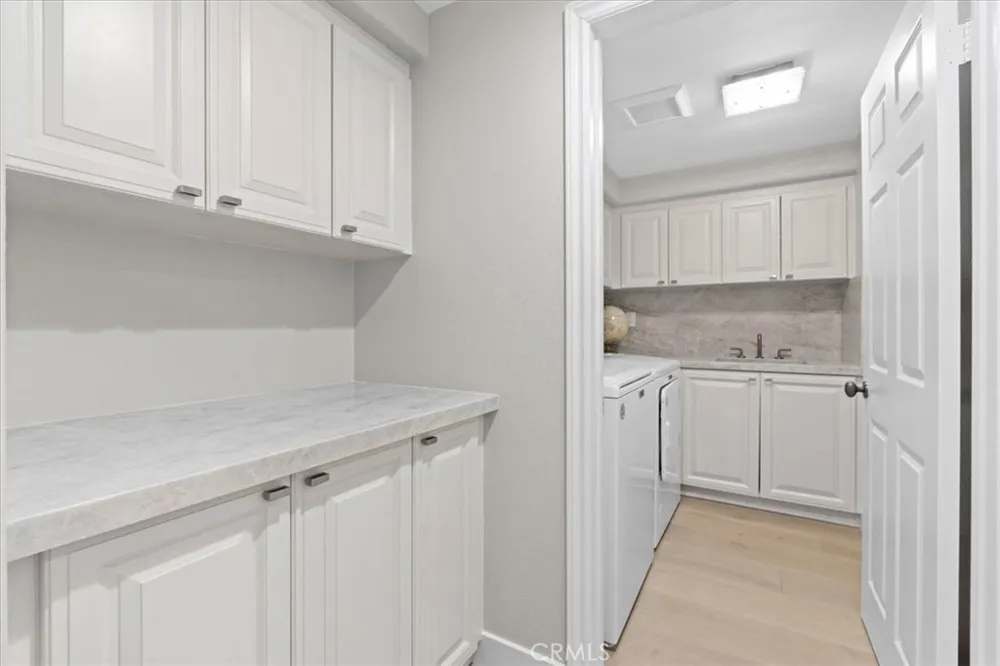2534 Bungalow Place Corona del Mar, CA 92625