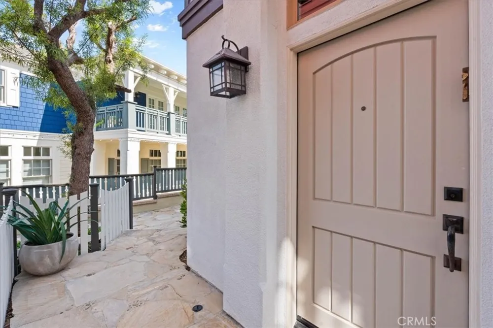 2534 Bungalow Place Corona del Mar, CA 92625