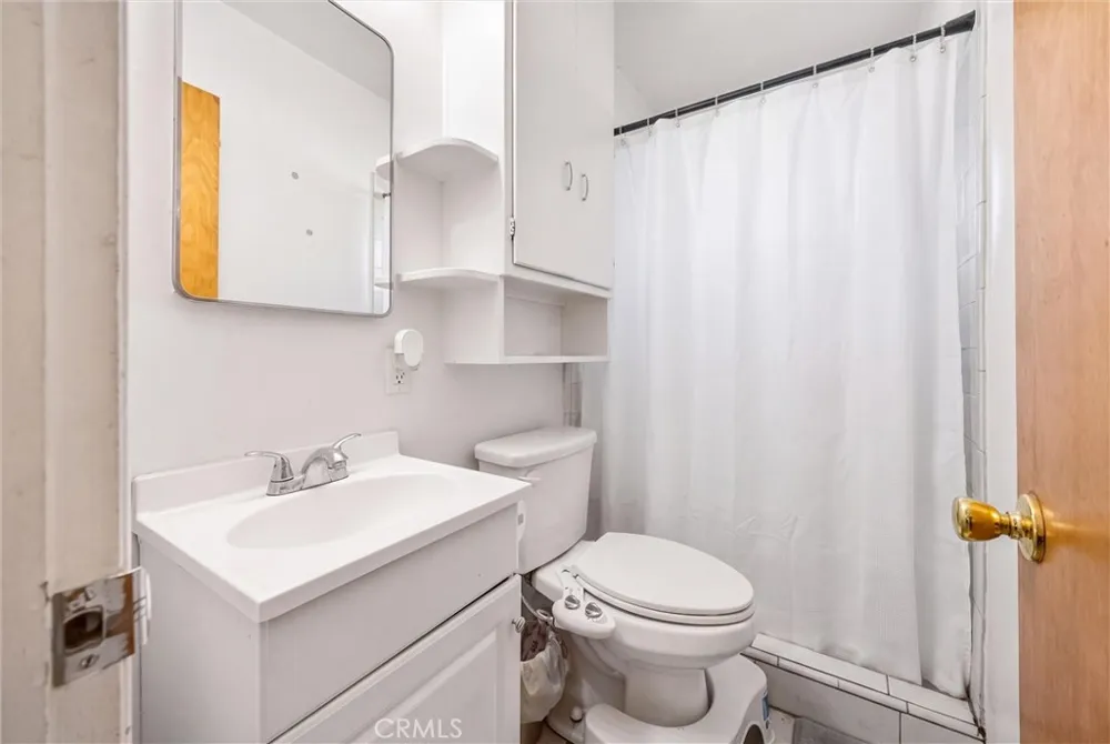 1850 Miramonte La Verne, CA 91750