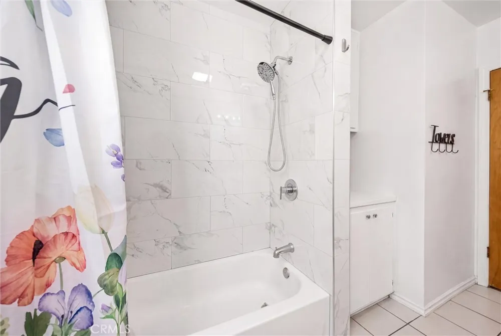 1850 Miramonte La Verne, CA 91750