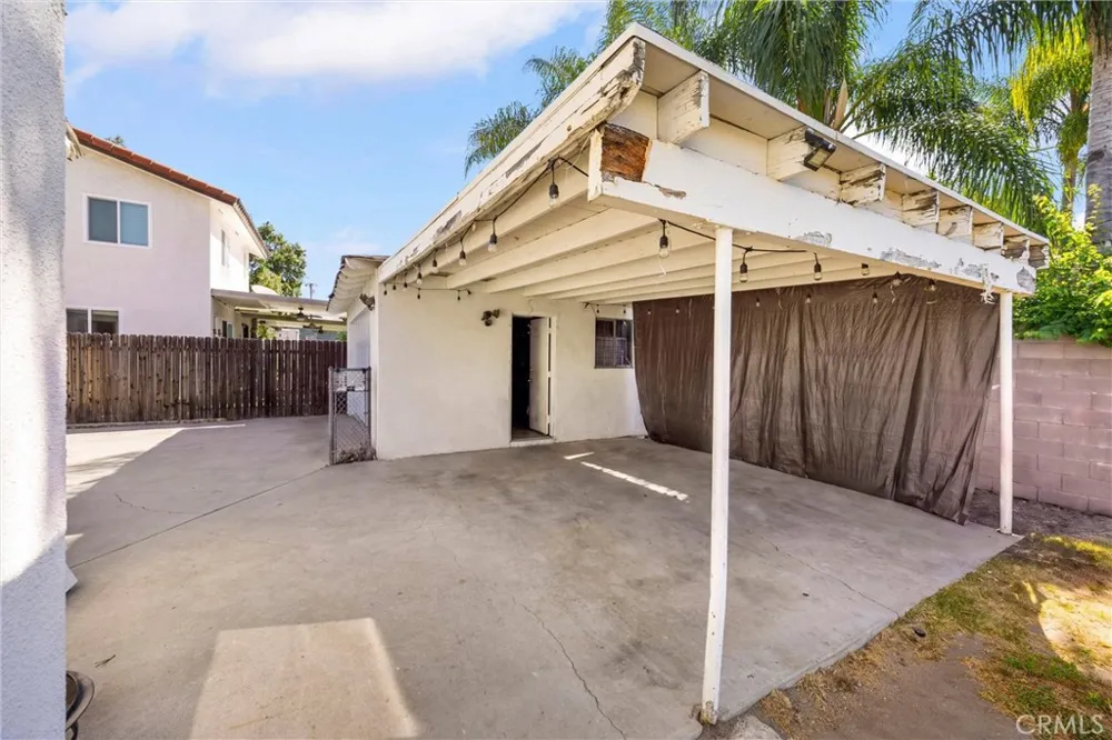 1850 Miramonte La Verne, CA 91750