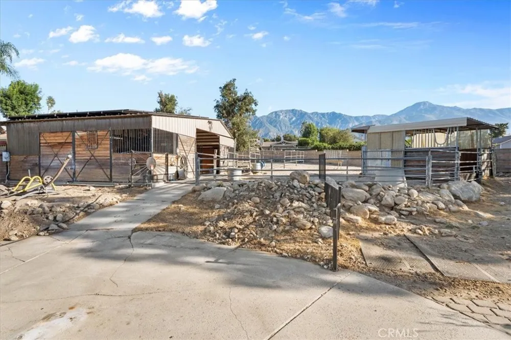6046 Peridot Avenue Rancho Cucamonga, CA 91701