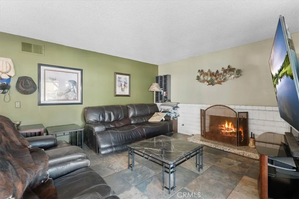 6046 Peridot Avenue Rancho Cucamonga, CA 91701