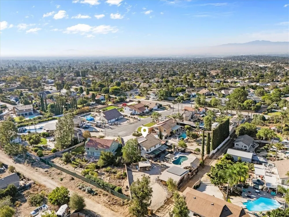 6046 Peridot Avenue Rancho Cucamonga, CA 91701