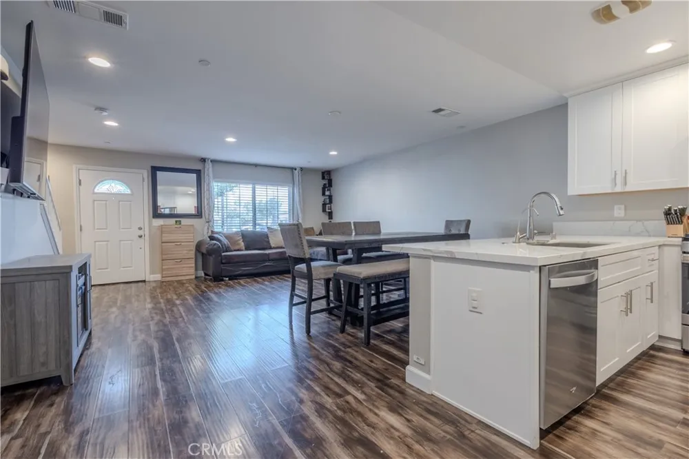16408 Valencia Avenue #510 Fontana, CA 92335