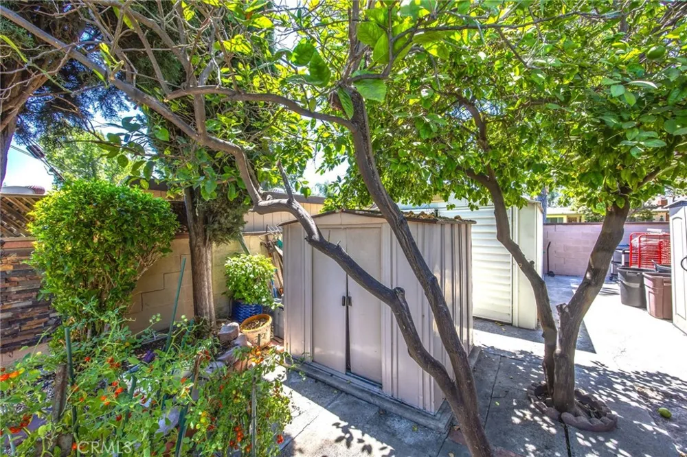 306 E 5th Ontario, CA 91764