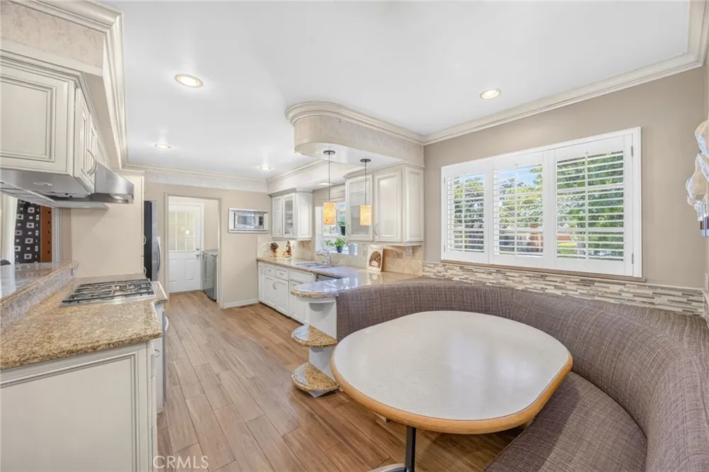 306 E 5th Ontario, CA 91764