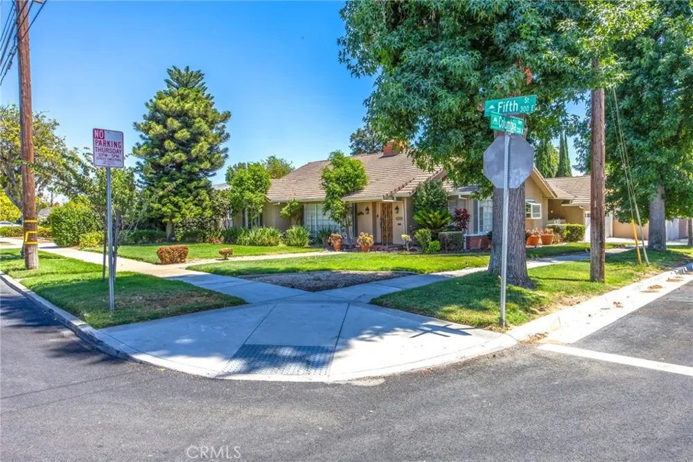 306 E 5th Ontario, CA 91764