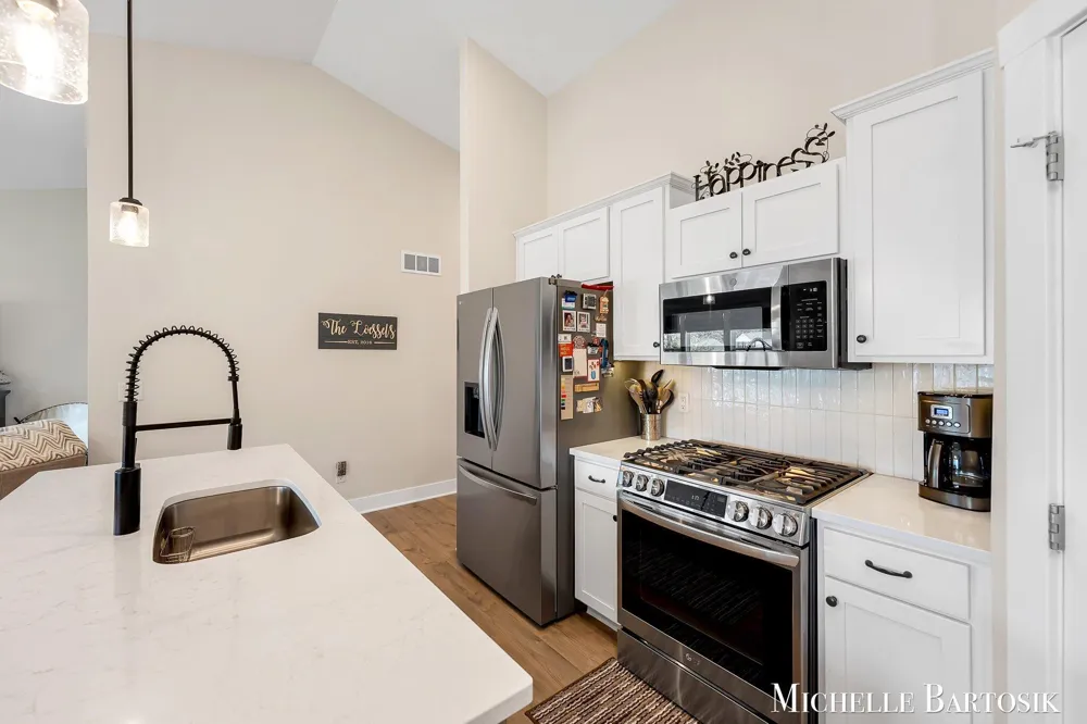 469 Seneca Ridge Drive Middleville Village, MI 49333