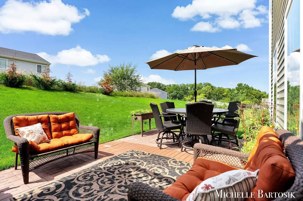 469 Seneca Ridge Drive Middleville Village, MI 49333