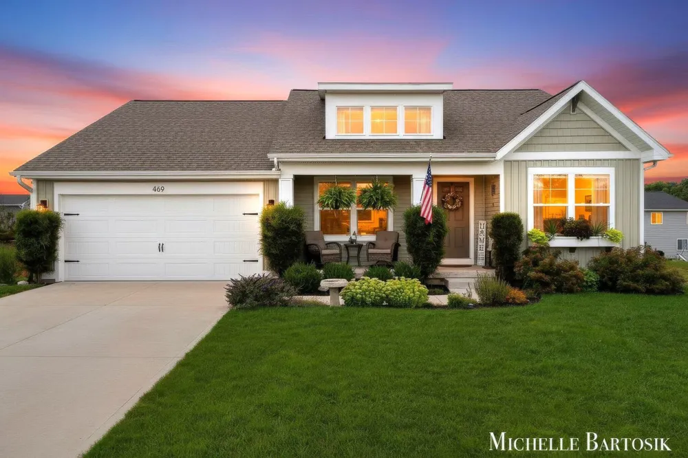 469 Seneca Ridge Drive Middleville Village, MI 49333