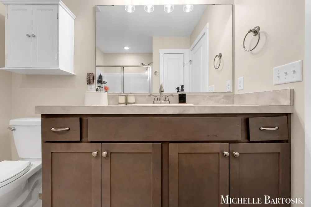 469 Seneca Ridge Drive Middleville Village, MI 49333