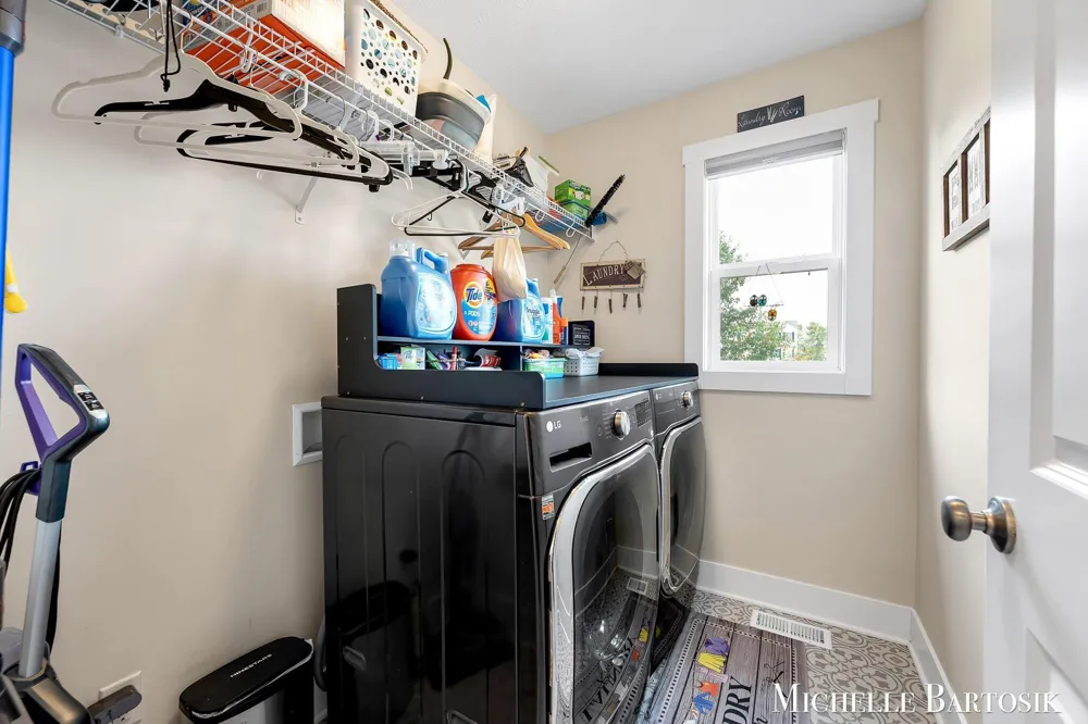 469 Seneca Ridge Drive Middleville Village, MI 49333