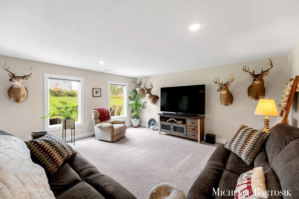 469 Seneca Ridge Drive Middleville Village, MI 49333