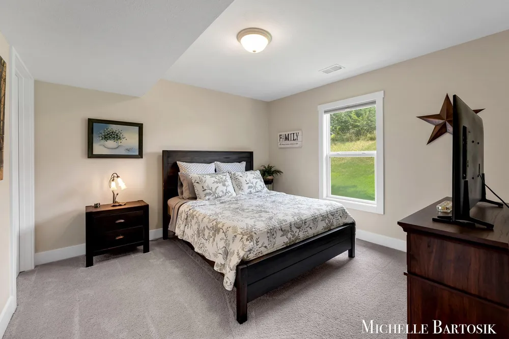 469 Seneca Ridge Drive Middleville Village, MI 49333