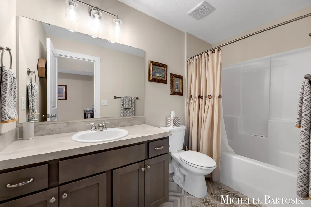 469 Seneca Ridge Drive Middleville Village, MI 49333