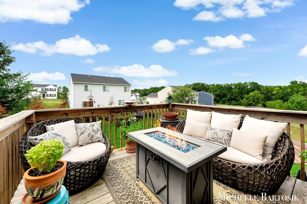 469 Seneca Ridge Drive Middleville Village, MI 49333