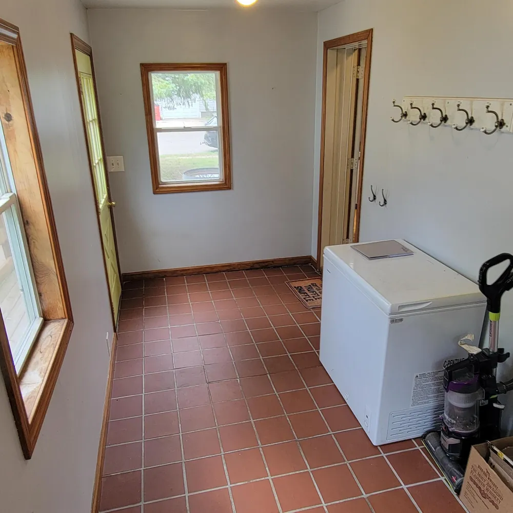 8 E Barton Street Newaygo City, MI 49337