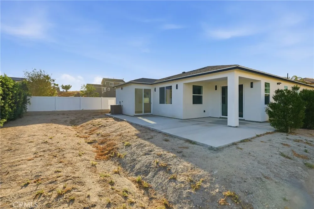 13063 VIA ALIA Riverside, CA 92503