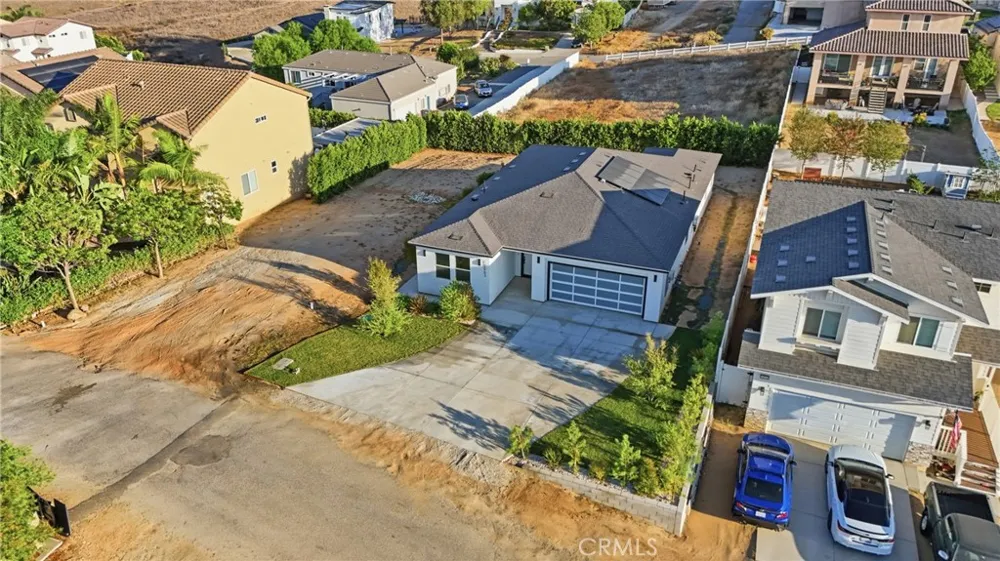 13063 VIA ALIA Riverside, CA 92503
