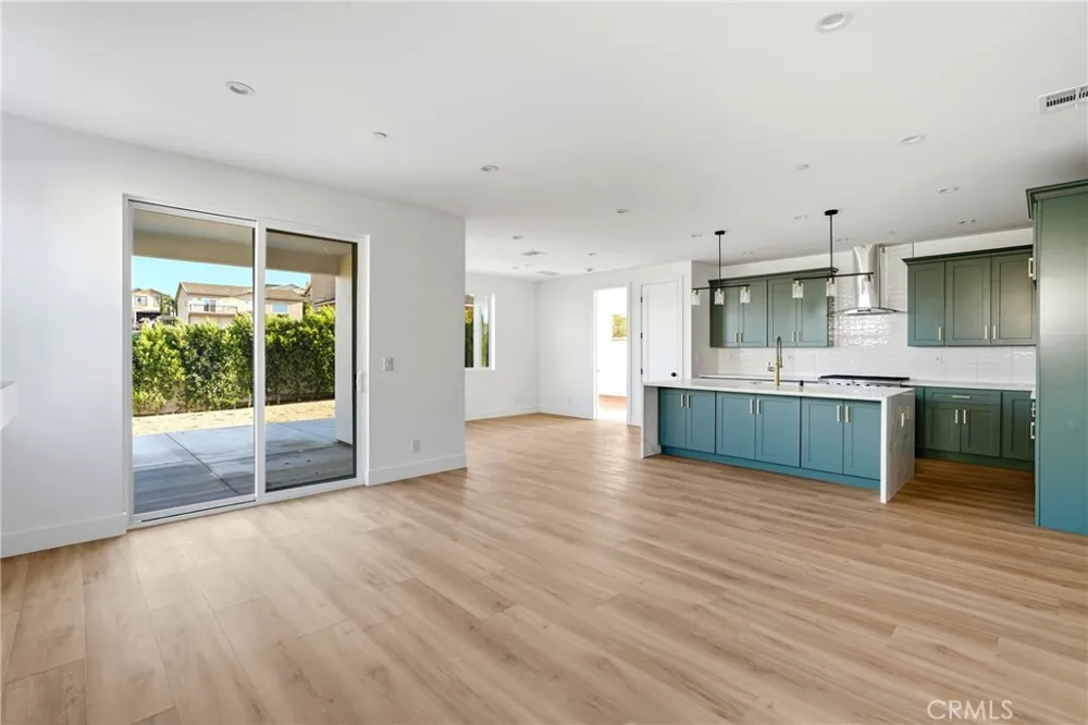 13063 VIA ALIA Riverside, CA 92503