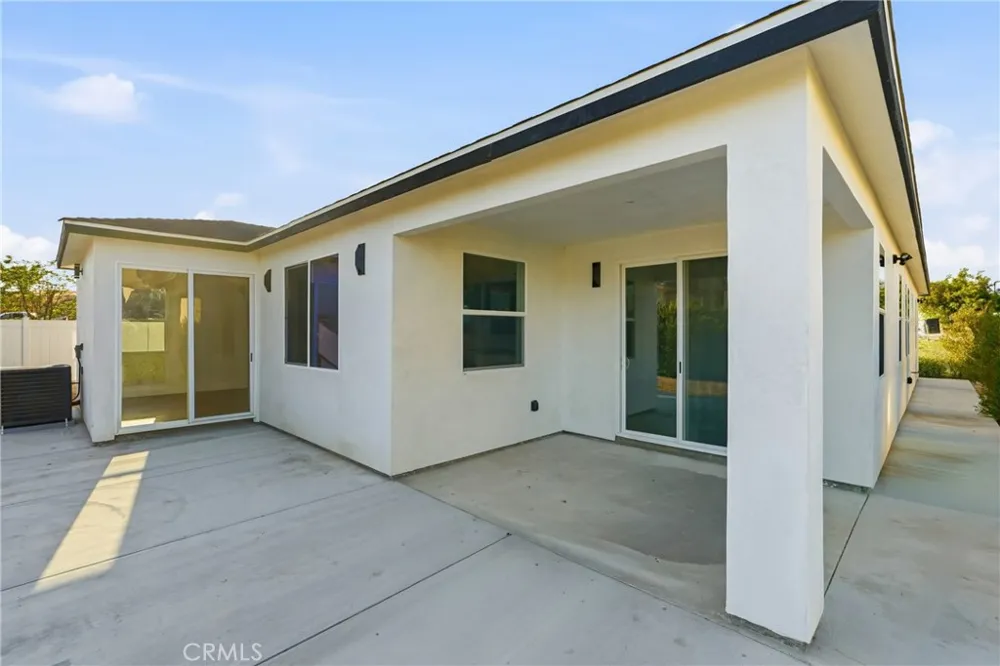 13063 VIA ALIA Riverside, CA 92503