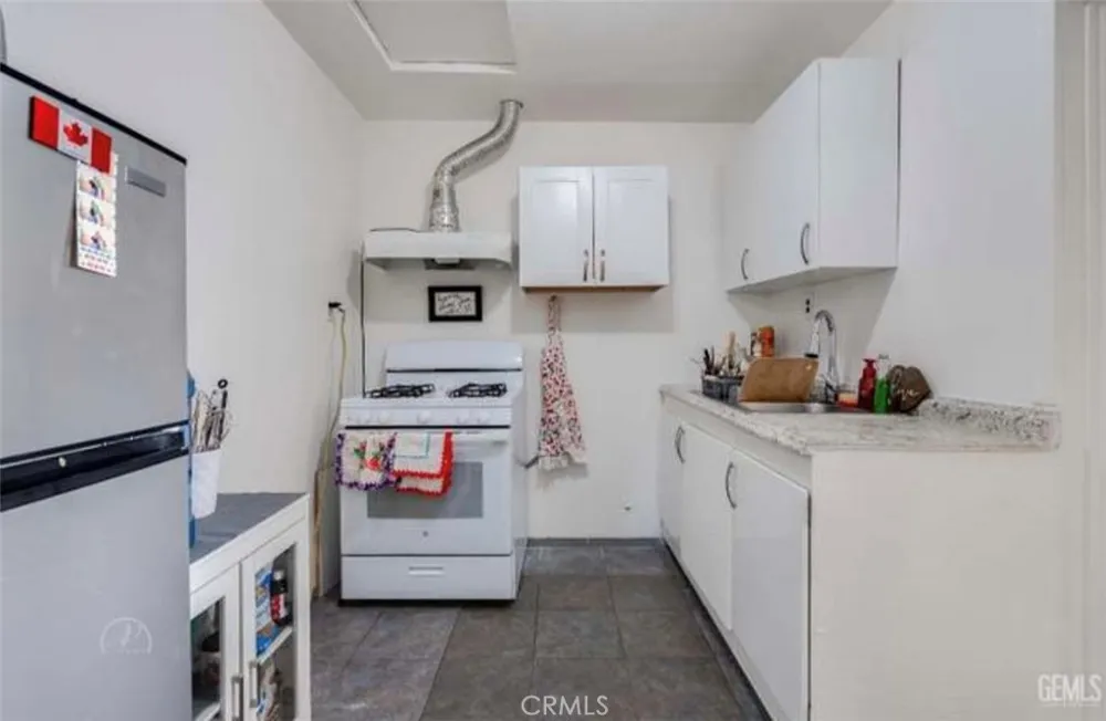 37 Garden Bakersfield, CA 93307