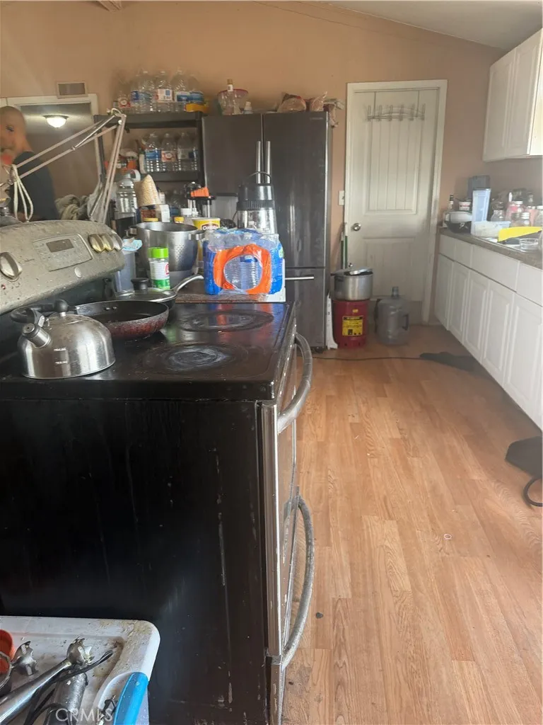 4638 Homer Adelanto, CA 92301