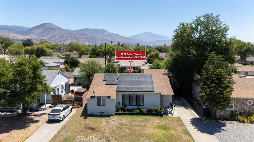 2821 Cedar San Bernardino, CA 92404