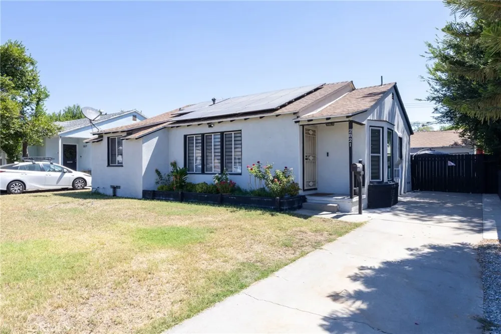 2821 Cedar San Bernardino, CA 92404