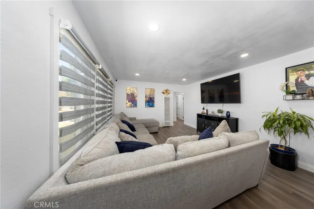 2821 Cedar San Bernardino, CA 92404