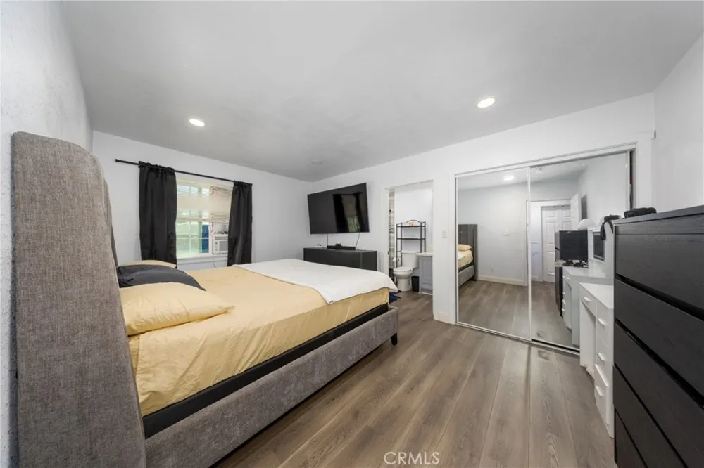 2821 Cedar San Bernardino, CA 92404
