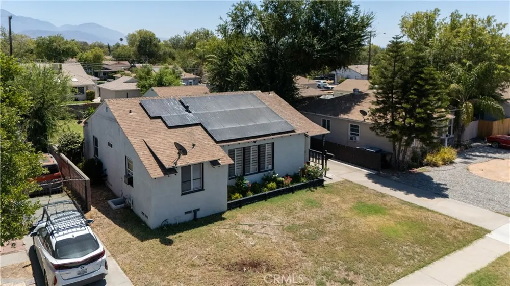 2821 Cedar San Bernardino, CA 92404