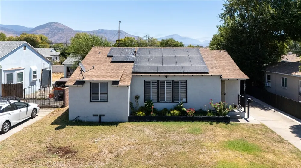 2821 Cedar San Bernardino, CA 92404