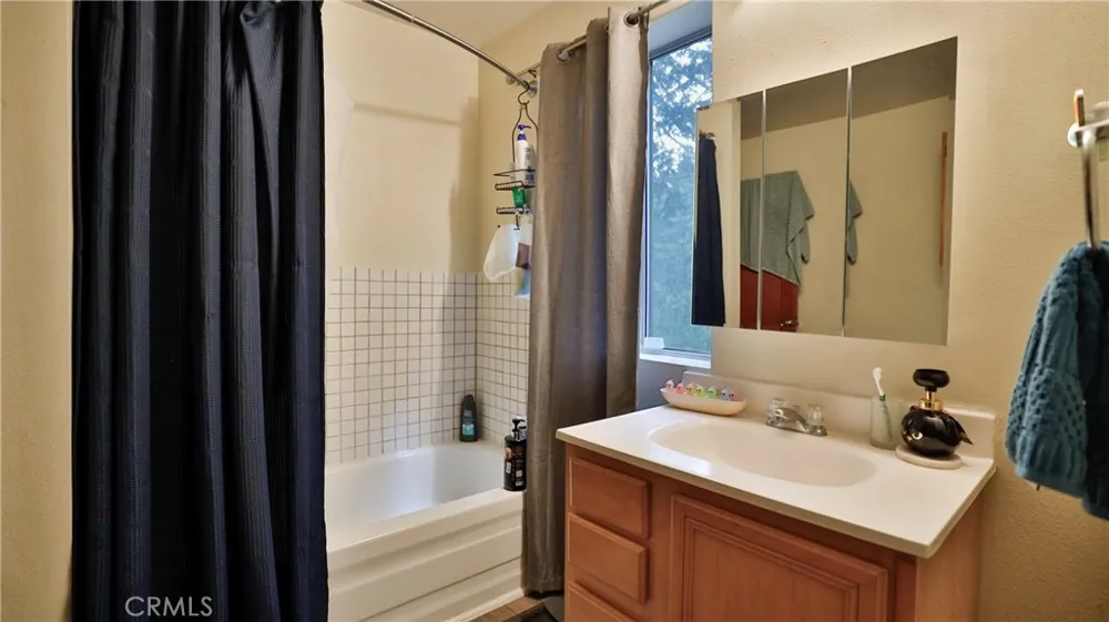 23747 Bowl Crestline, CA 92325